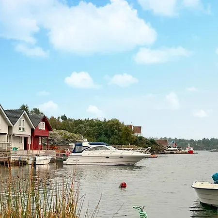 Stunning In Torangsvag * Skar